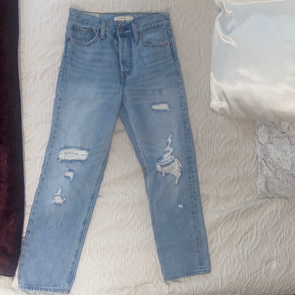 Levi jeans